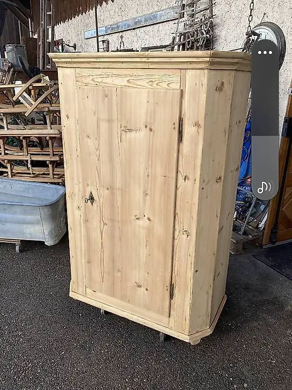 Barocker Tannen Schrank